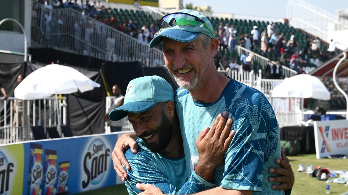 Pakistan head coach Jason Gillespie embraces Sajid Khan after the third Pakistan-England Test in 2024