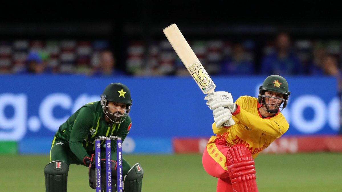 Sean Williams of Zimbabwe bats during the ICC Men's T20 World Cup match between Pakistan and Zimbabwe at Optus Stadium on October 27, 2022 in Perth, Australia