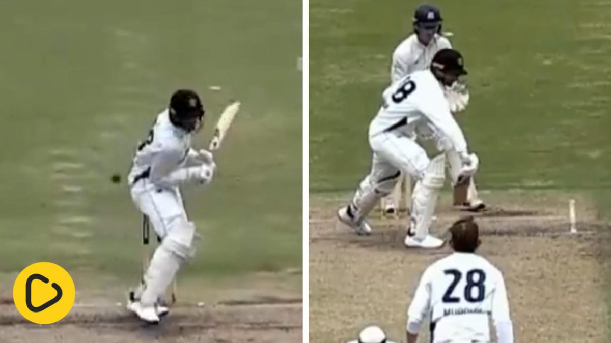 Ashton Agar bats one-handed due to a shoulder injury during a Sheffield Shield match between Western Australia and Victoria