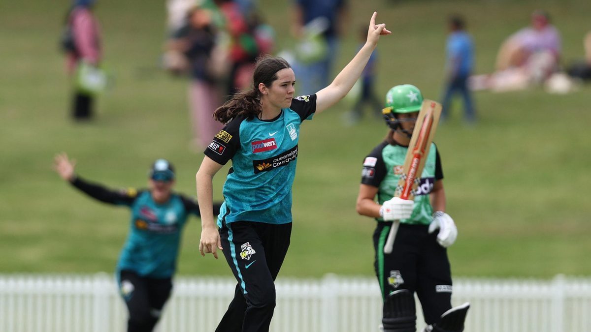 Lucy Hamilton of the Heat celebrates after taking the wicket of Meg Lanning of the Stars during the WBBL match between Melbourne Stars and Brisbane Heat at Drummoyne Oval on November 17, 2024 in Sydney, Australia