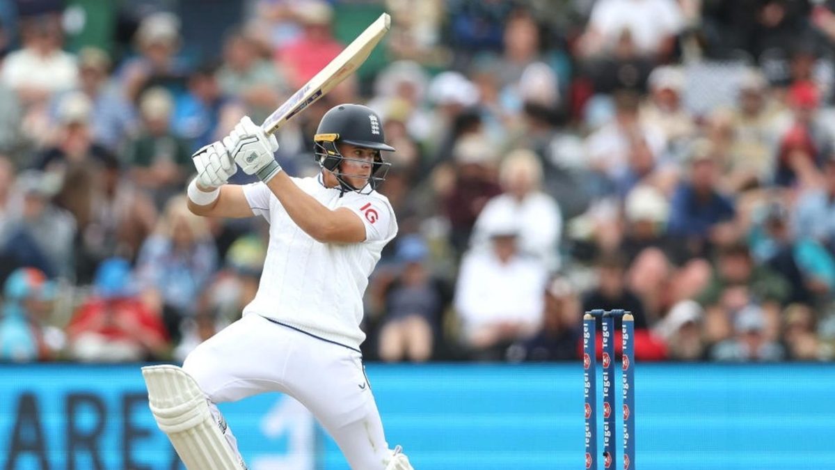 Warwickshire all-rounder Jacob Bethell has received a contract upgrade, and three England seamers have signed extensions, the ECB announced on Wednesday (December 4).